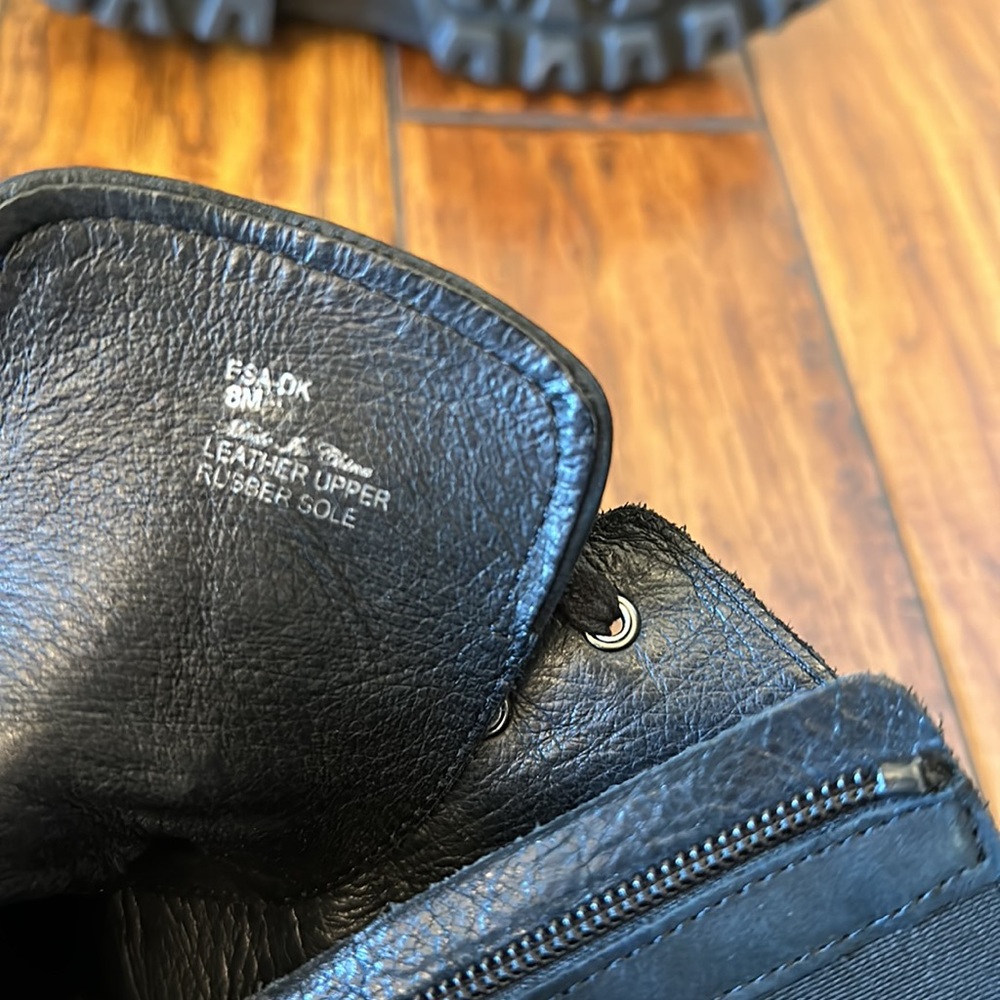 Donald J Pliner Bootie - Picture 6 of 7